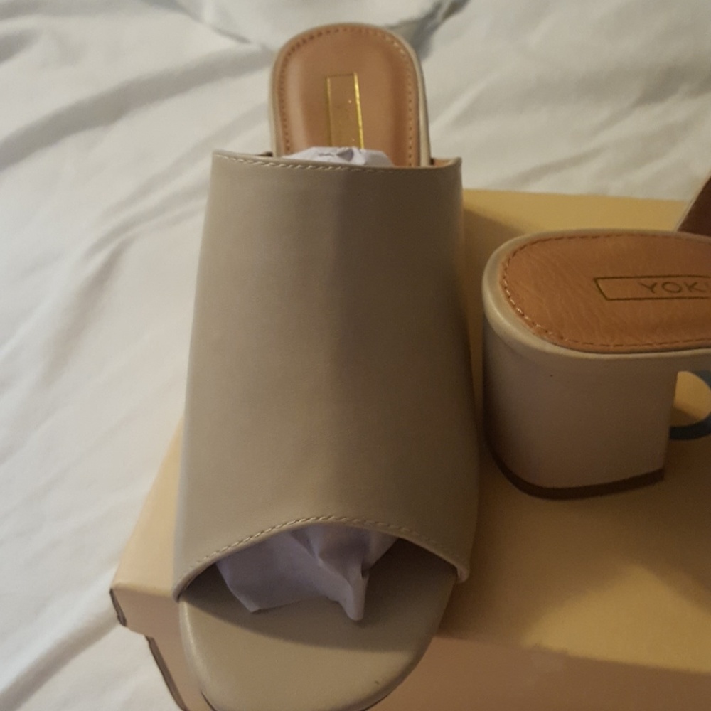 Shoes - Picture 2 of 3